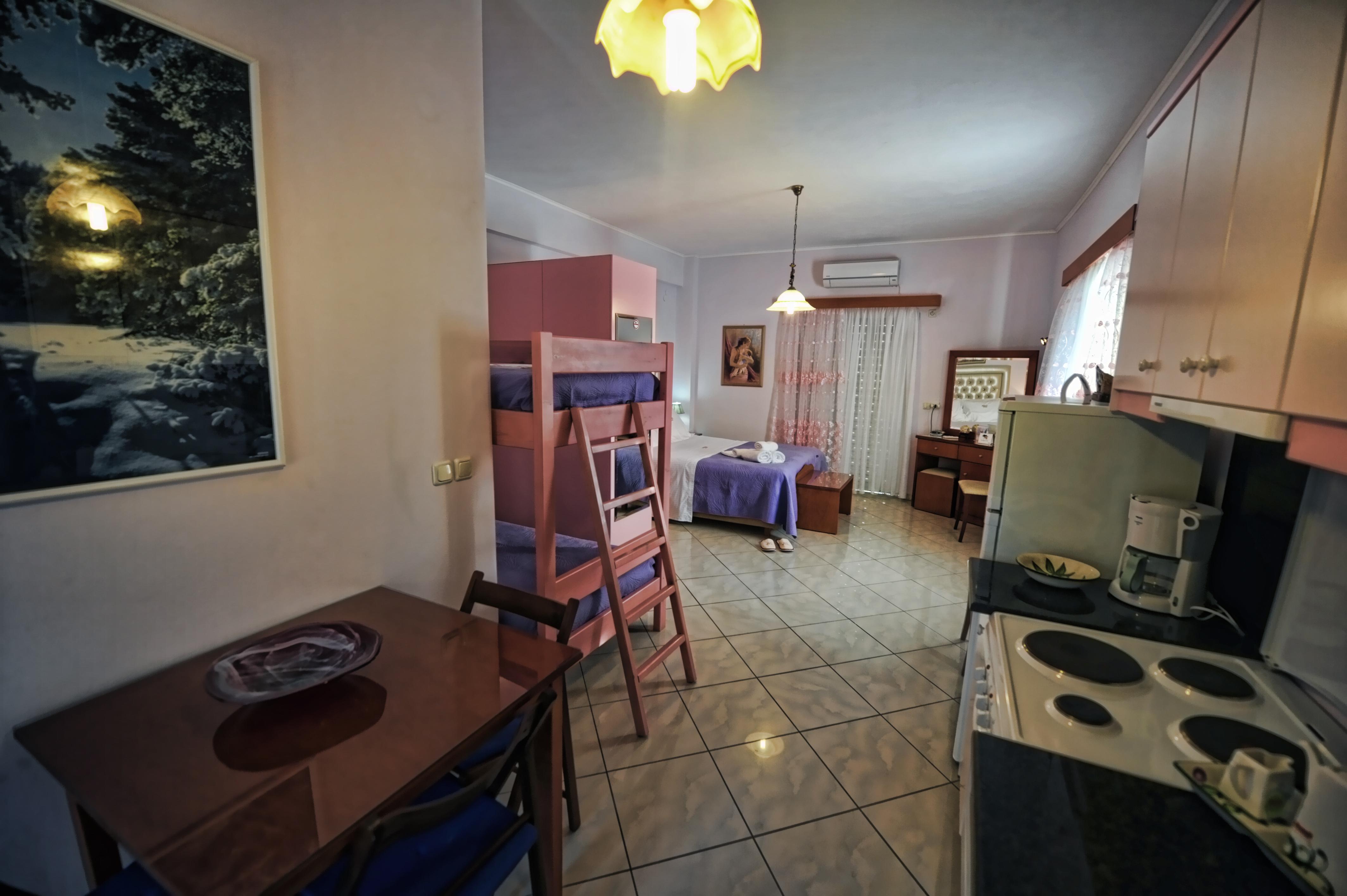 Irida Beach Resort Suites Кипарисия Екстериор снимка