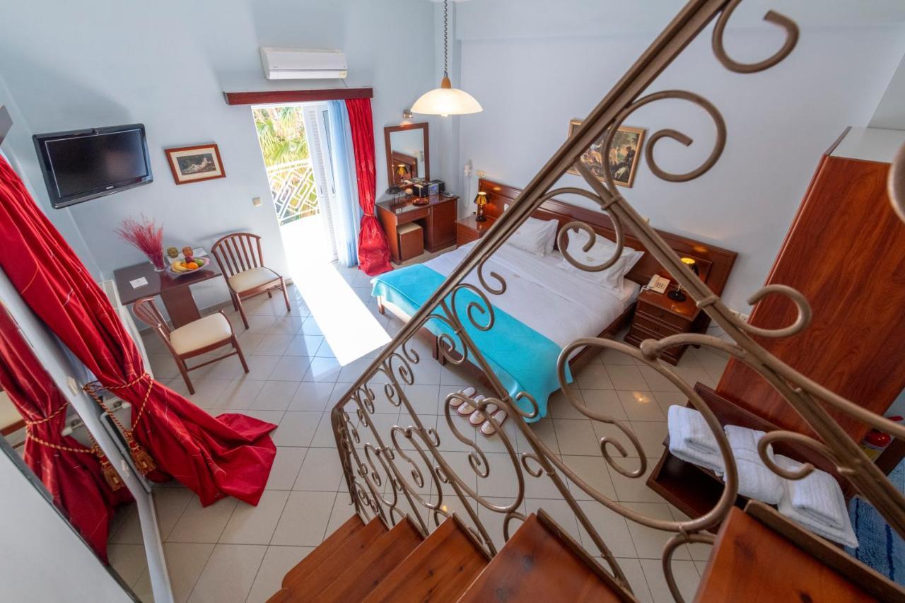 Irida Beach Resort Suites Кипарисия Екстериор снимка