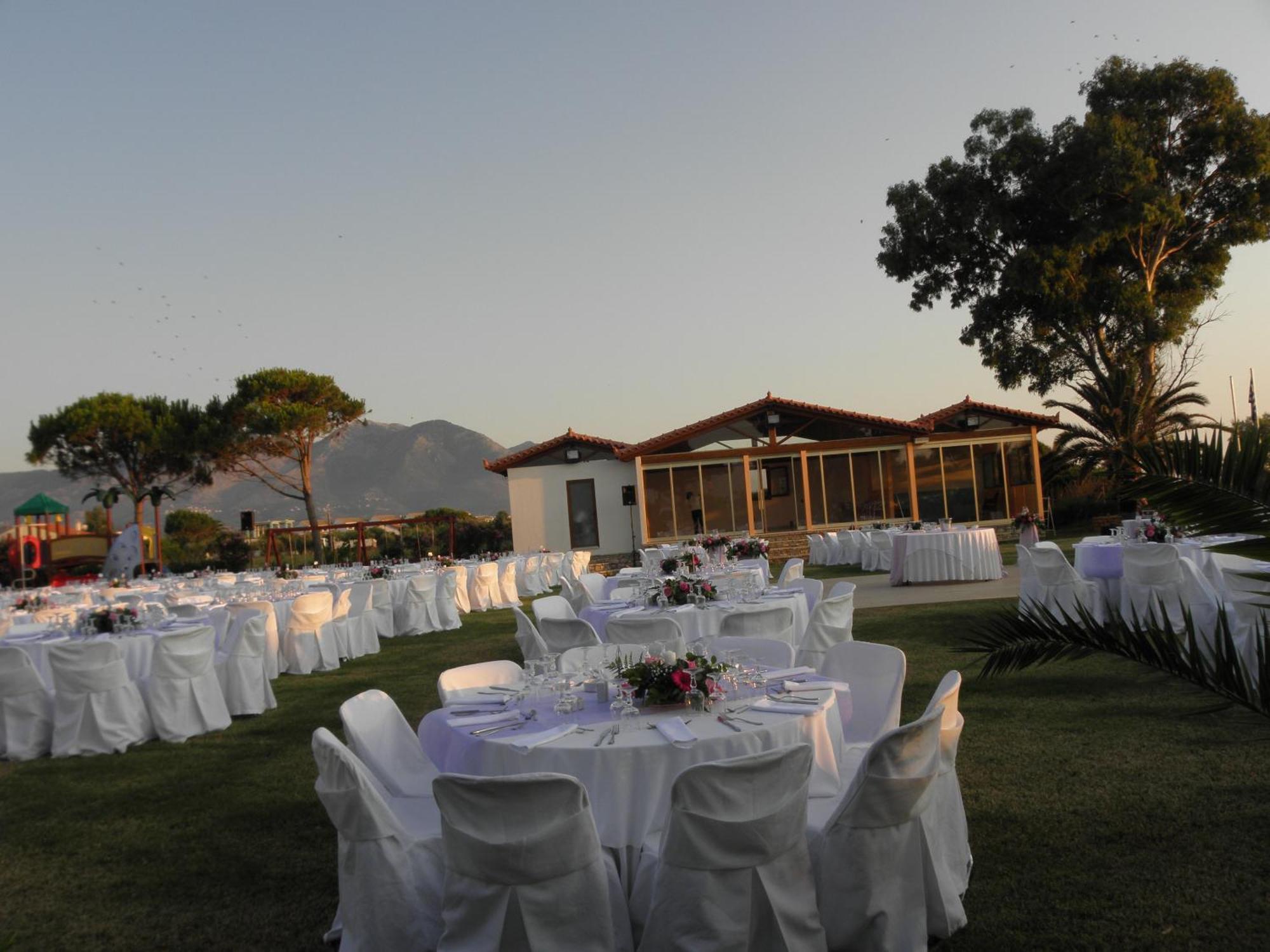Irida Beach Resort Suites Кипарисия Екстериор снимка